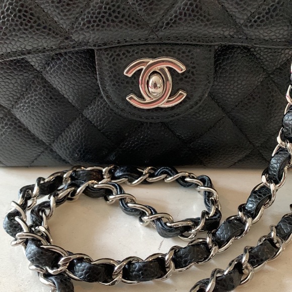 Meet Your Posher👛💋😎 - Picture 12 of 16